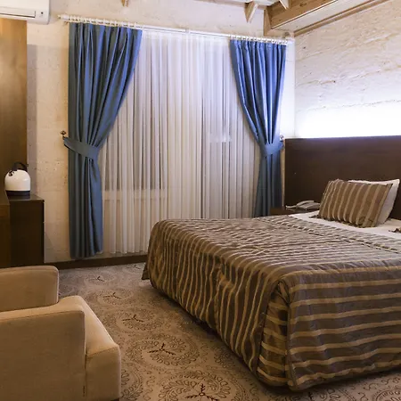 Aden Cappadocia أُتْشيسار